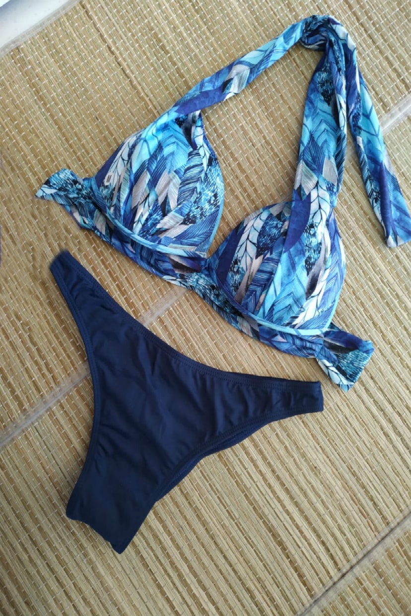 Biquini Cortininha com Bojo Estampado e Tanga Lisa Feminina