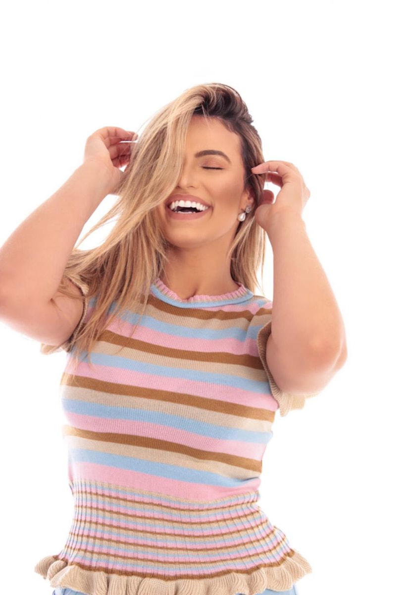 Blusa Pink Tricot de Tricô Com Babado na Barra e na Manga Listrada Feminina Bege