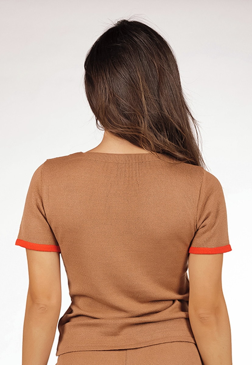 Blusa Pink Tricot De Tricô Modal Com Manga Curta e Listras Na Barra Feminina Dourado