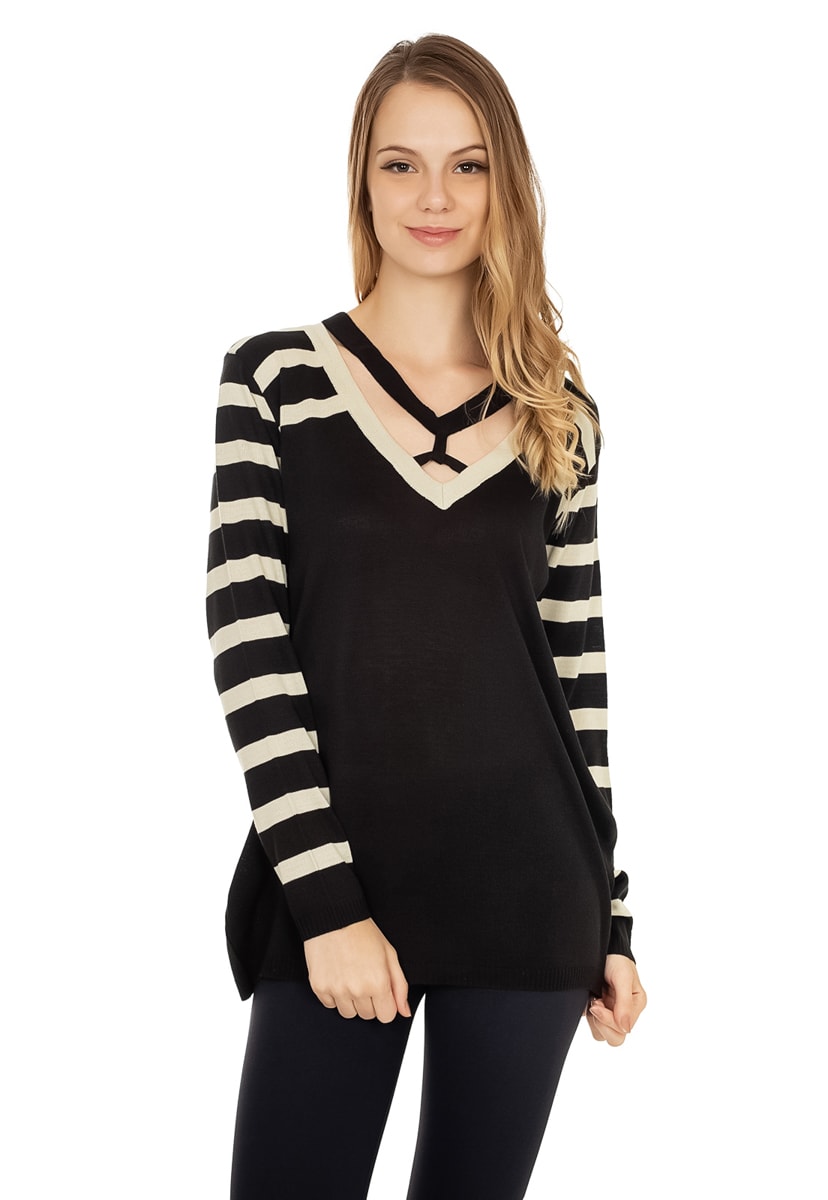 Blusa Pink Tricot(Tricô) Manga Longa Estampa Listrada Decote Trançado Feminino Preto
