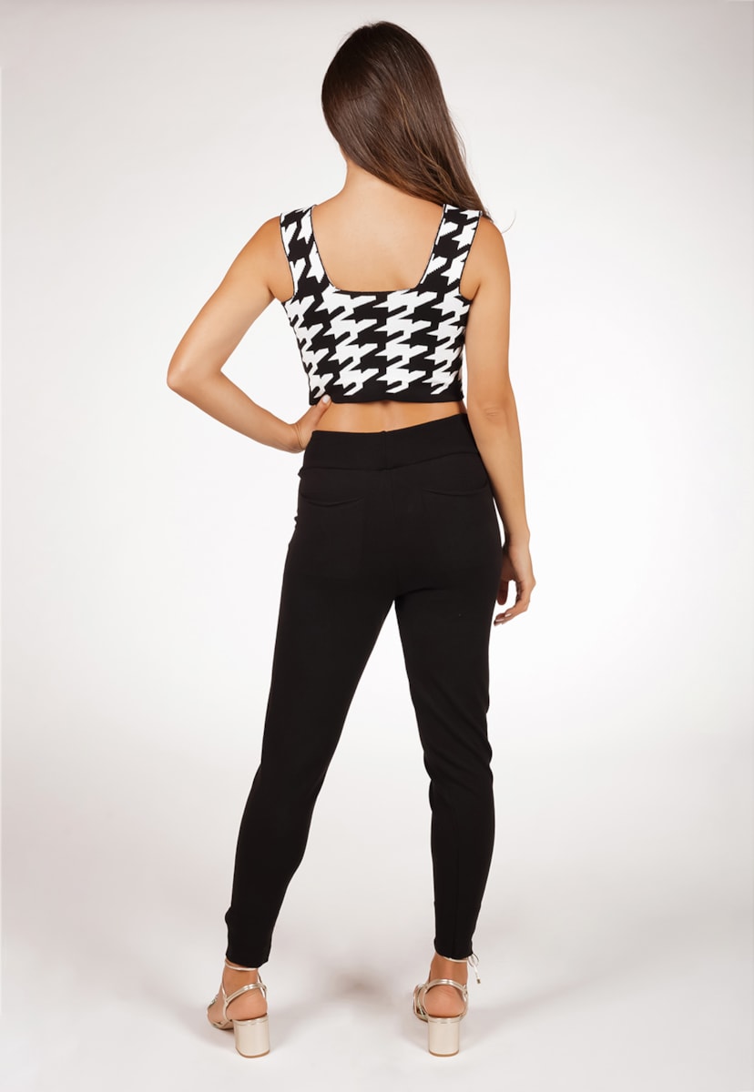 Conjunto Pink Tricot Feminino Com Cropped Pied Poule E Calça Jogger De Tricô Modal Comfy Branco/Preto
