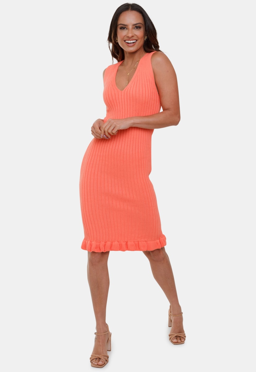 Vestido Midi Pink Tricot Estela de Tricô Canelado Regata Babado e Decote V Feminino Salmão